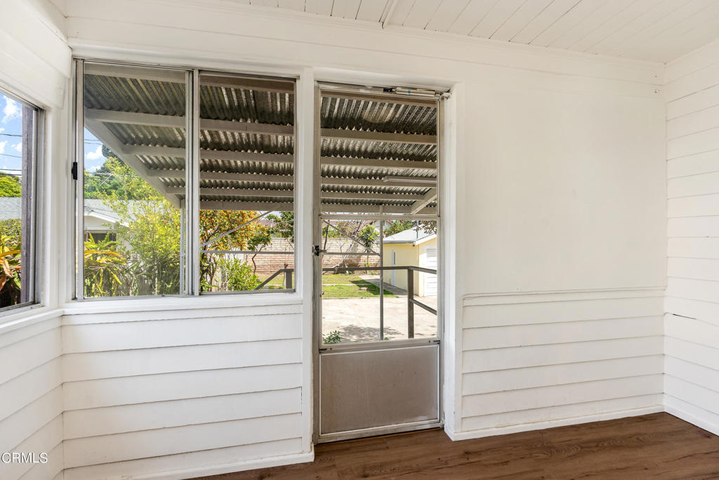 924 N Stoneman Avenue