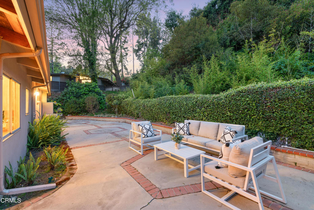 8929 Wonderland Park Avenue