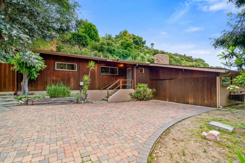 8929 Wonderland Park Avenue