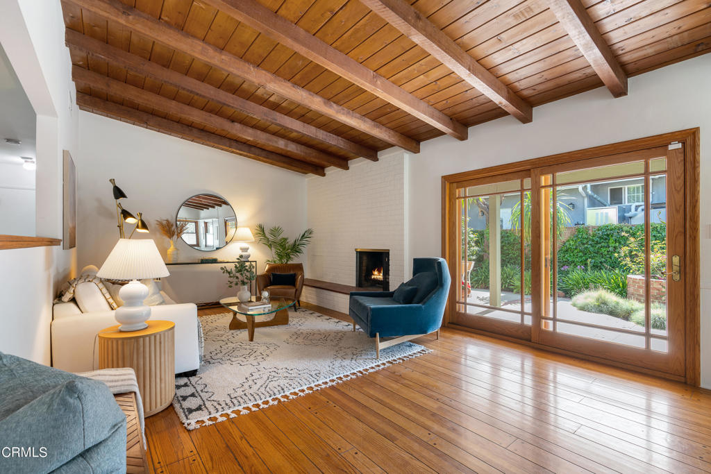 11031 Amestoy Avenue