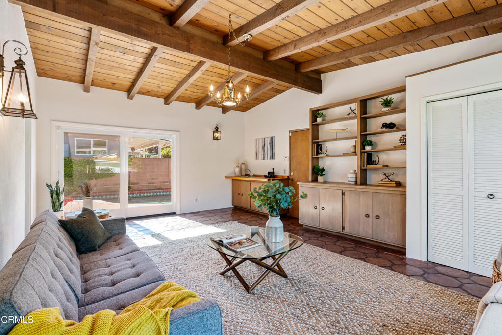 11031 Amestoy Avenue