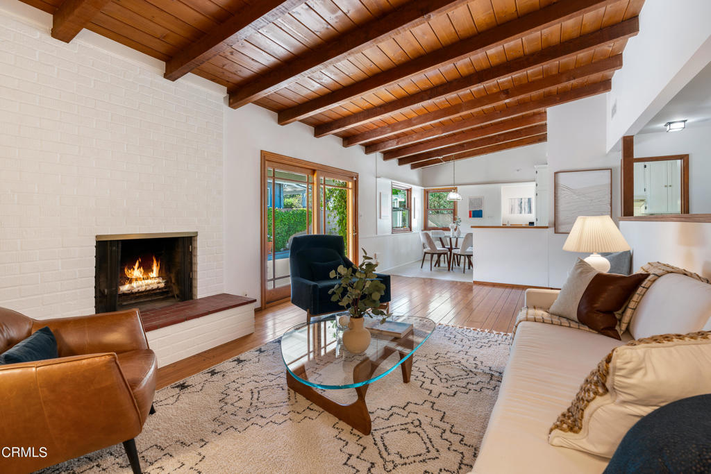 11031 Amestoy Avenue