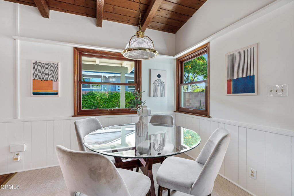 11031 Amestoy Avenue