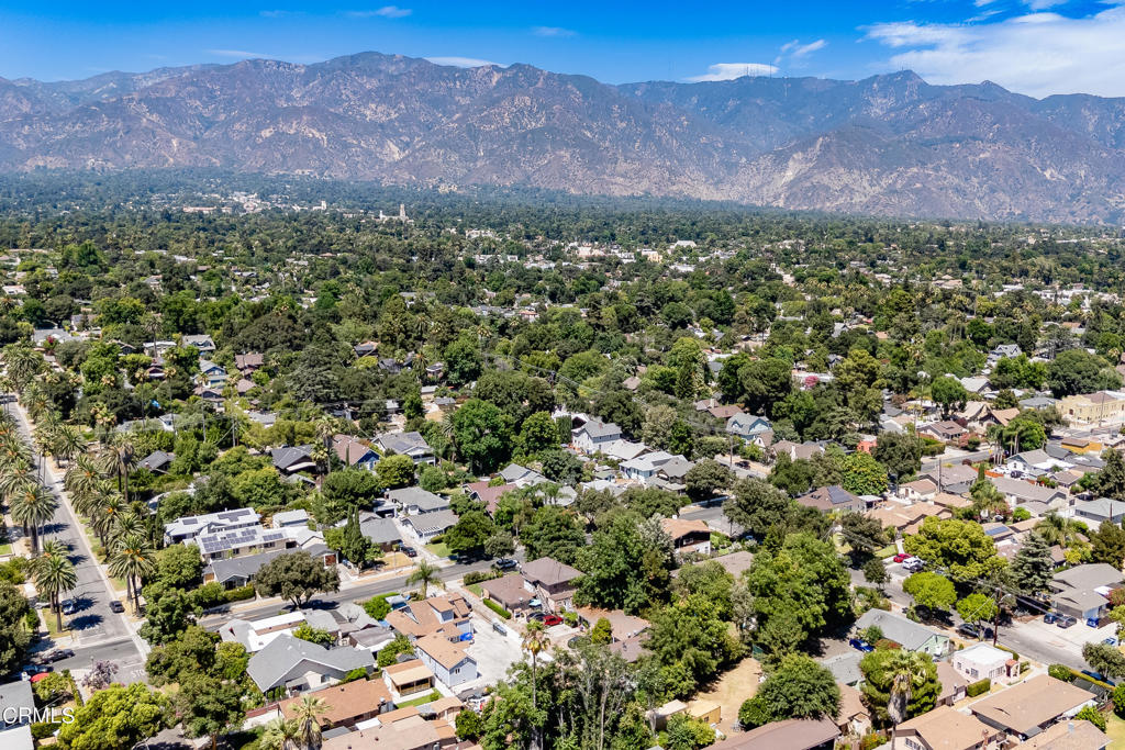 530 E Mountain Street