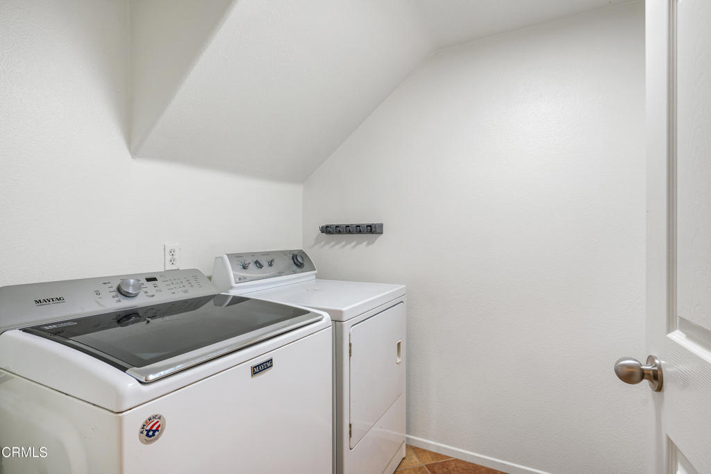 15861 Birdfeeder Lane