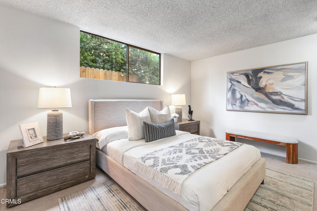 465 S Hudson Avenue 3