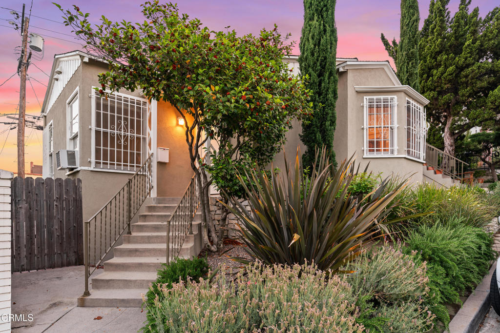 3349 Wood Terrace