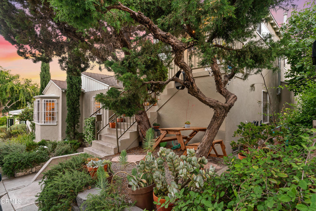3349 Wood Terrace