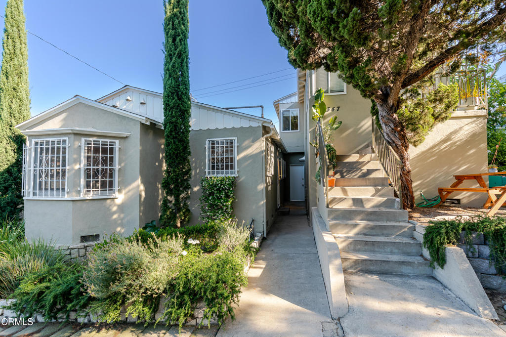 3349 Wood Terrace