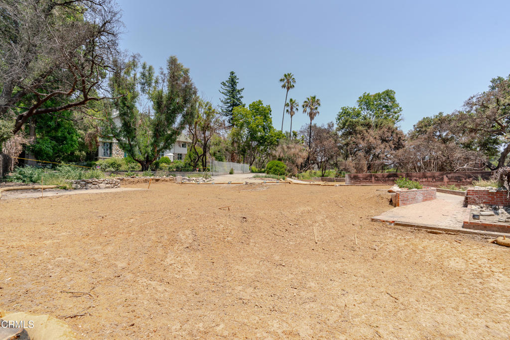 238 E Mendocino Street