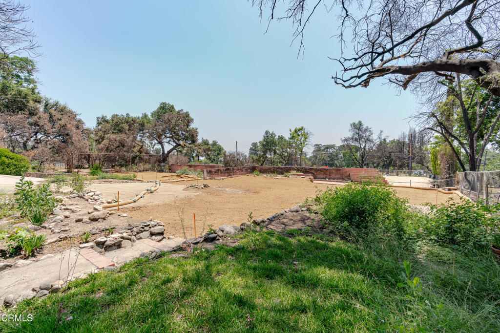 238 E Mendocino Street