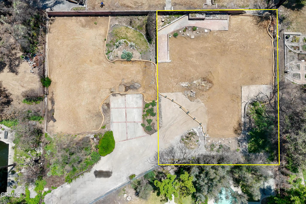 238 E Mendocino Street