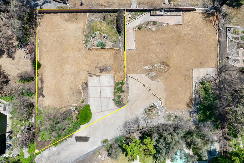 240 E Mendocino Street