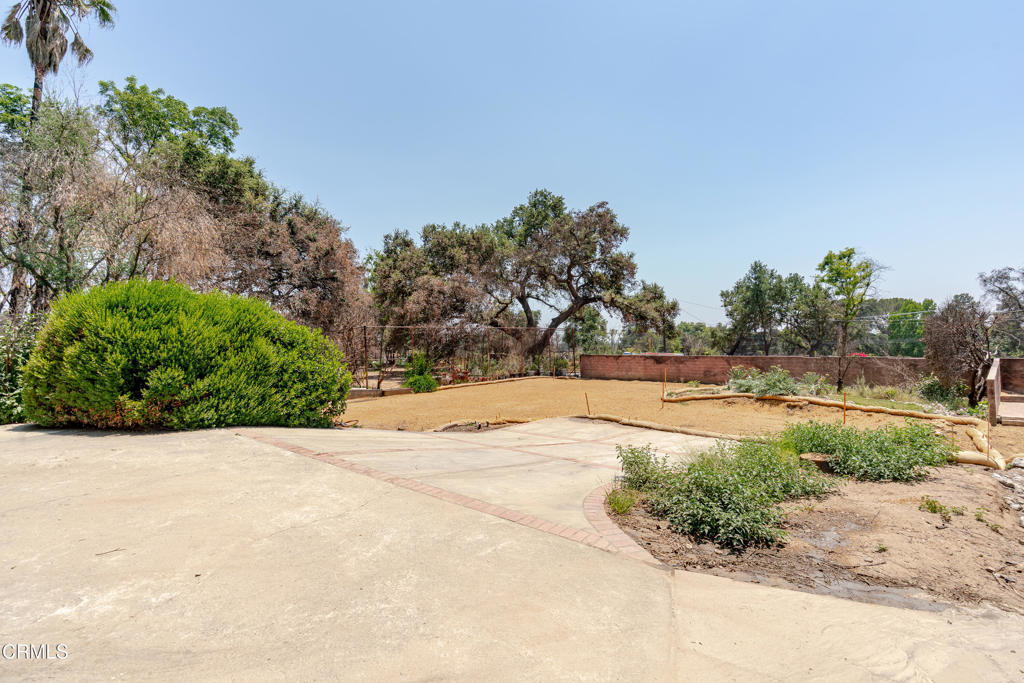 240 E Mendocino Street