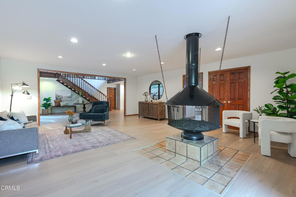 1327 S Hollencrest Drive