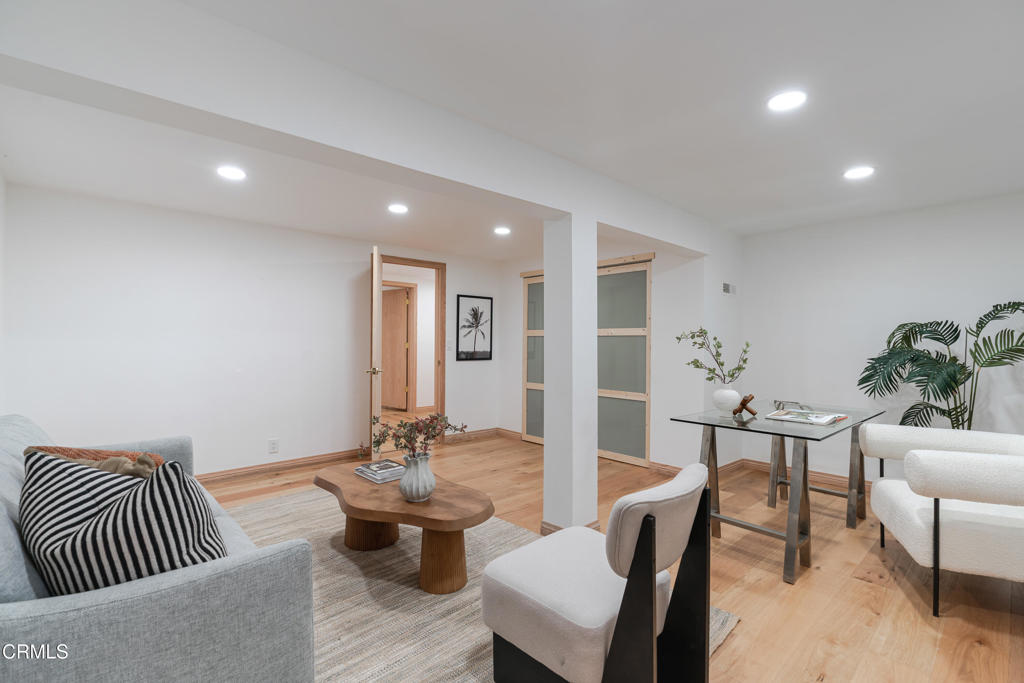 1726 La Loma Road