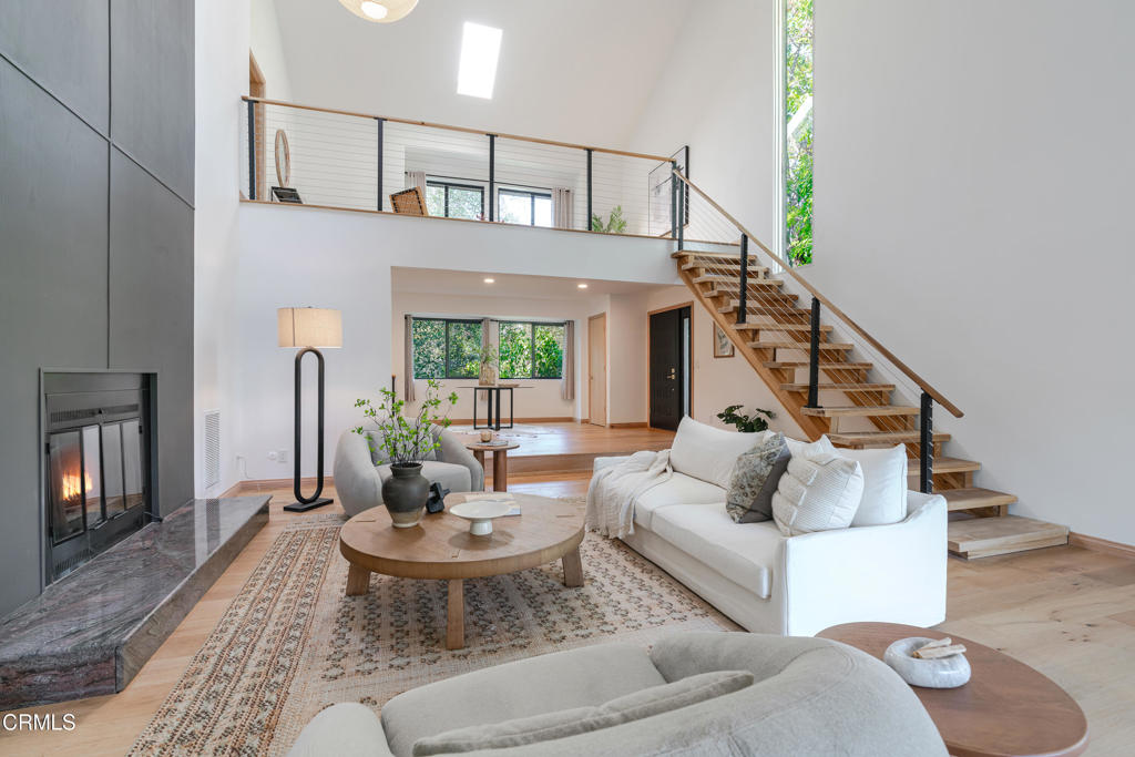 1726 La Loma Road