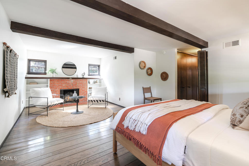 10400 Mcbroom Street