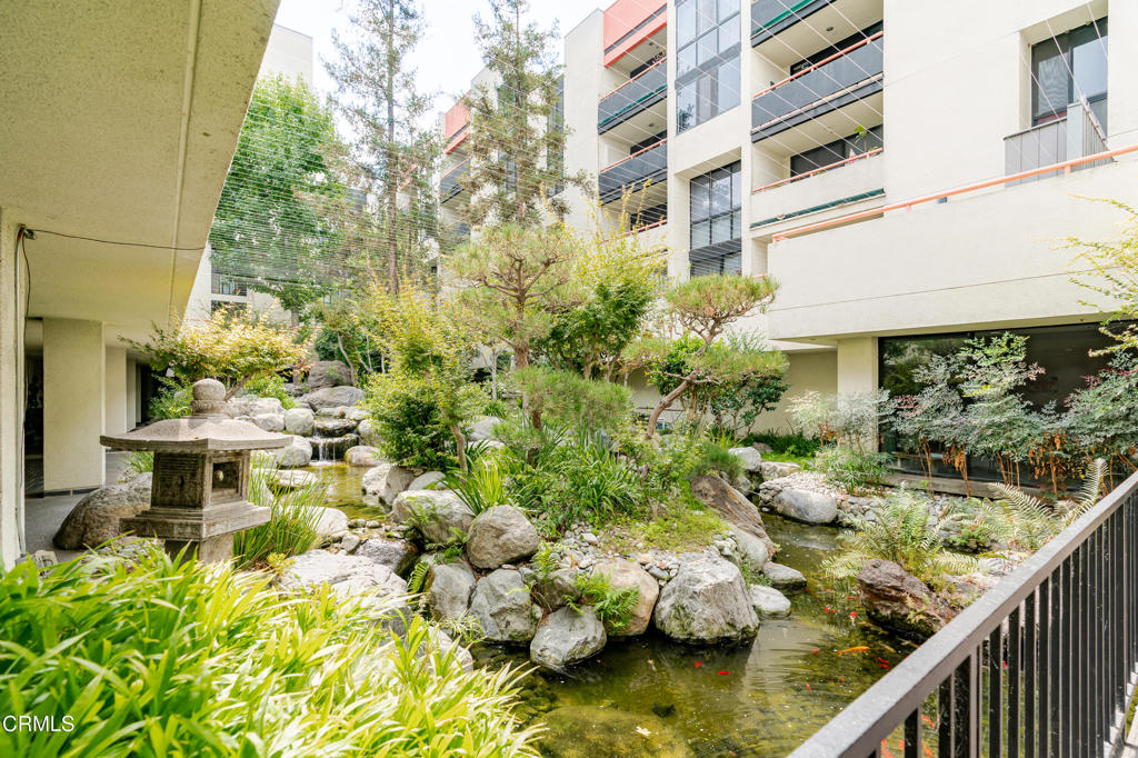 222 S Central Avenue 101