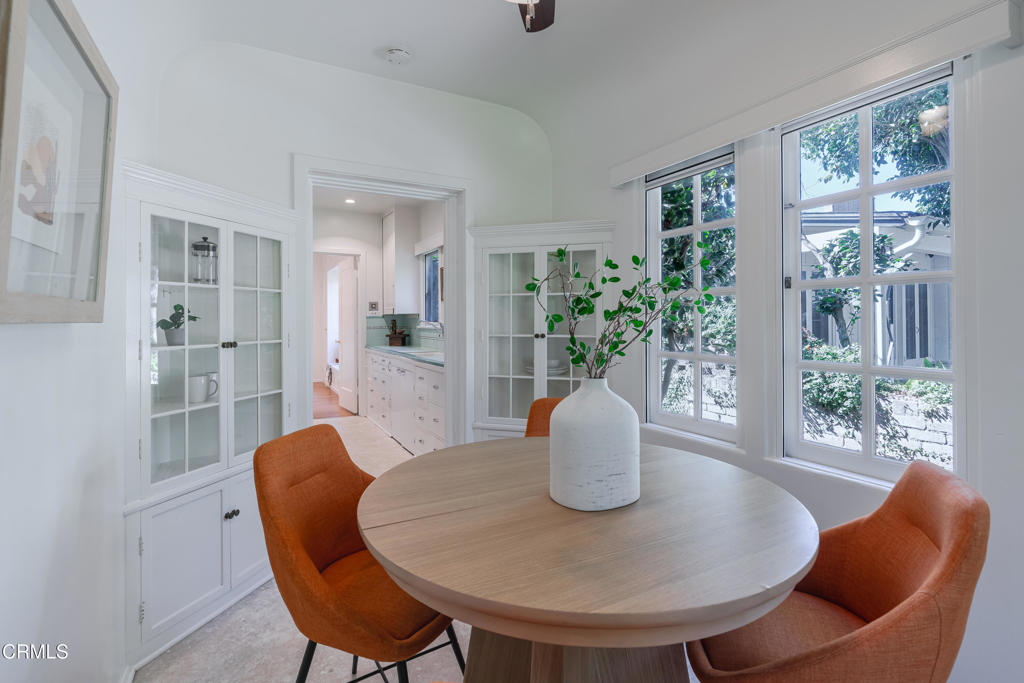 716 Grand Avenue