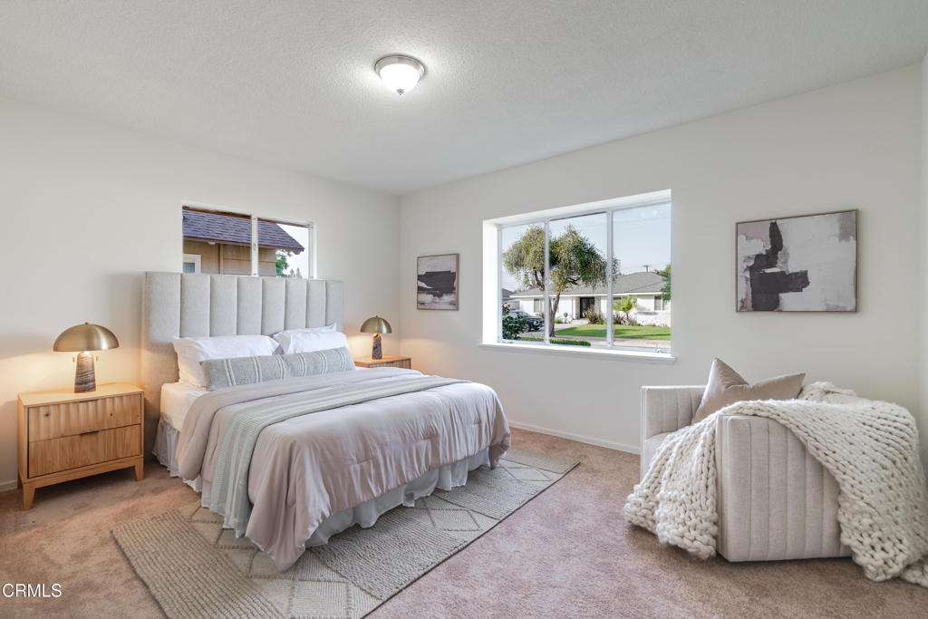 1504 E Grovecenter Street