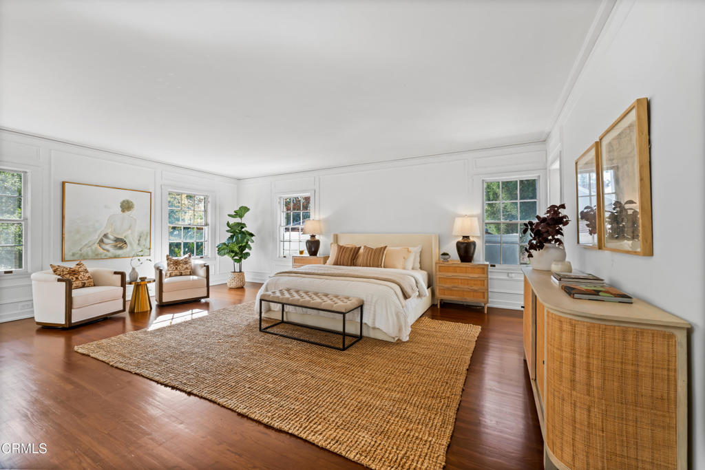 1527 E California Boulevard