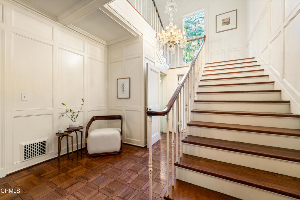 1527 E California Boulevard