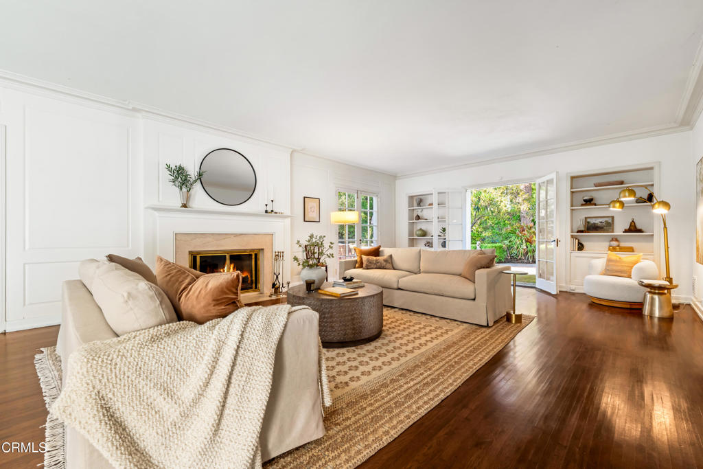 1527 E California Boulevard