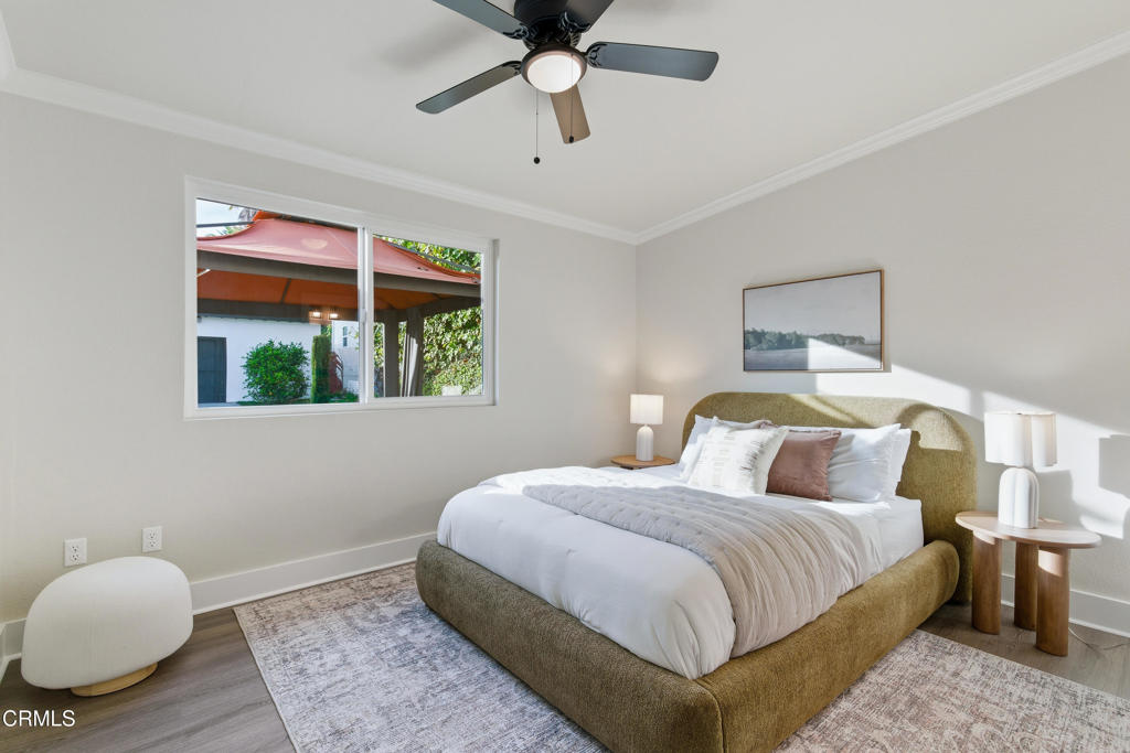 967 N El Molino Avenue