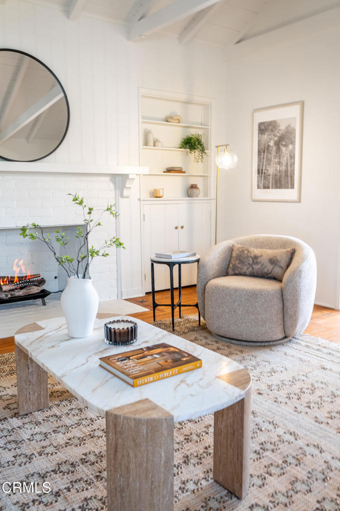 6222 N Willard Avenue