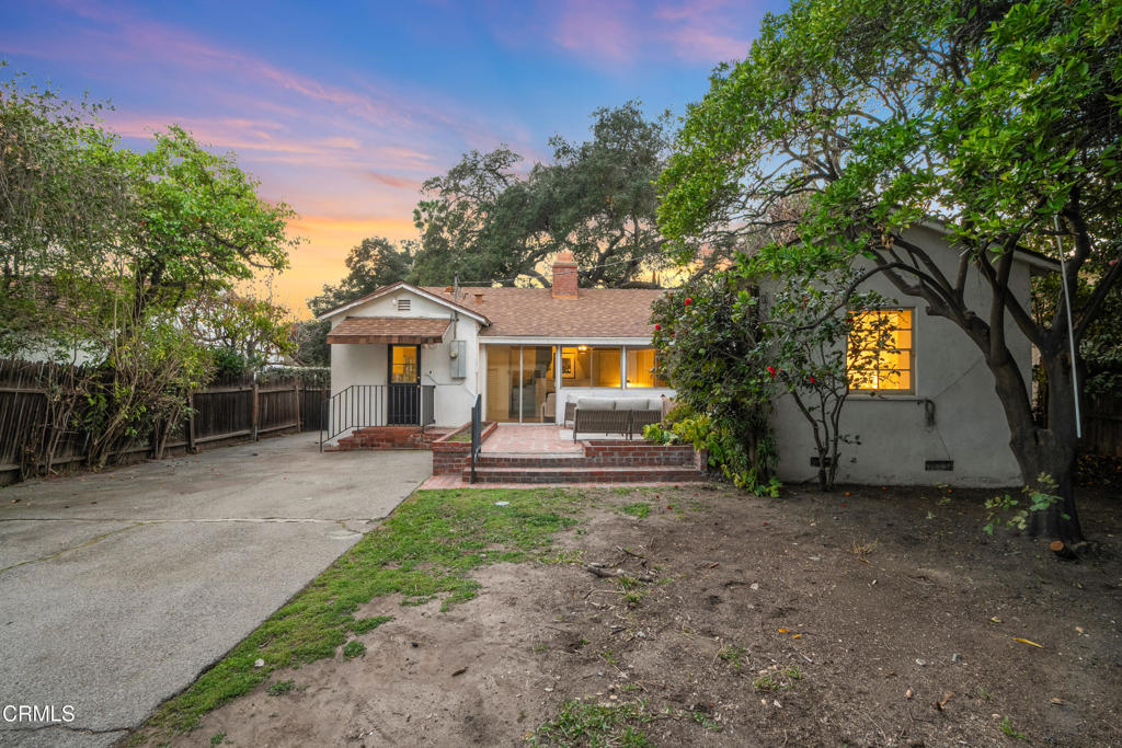 6222 N Willard Avenue