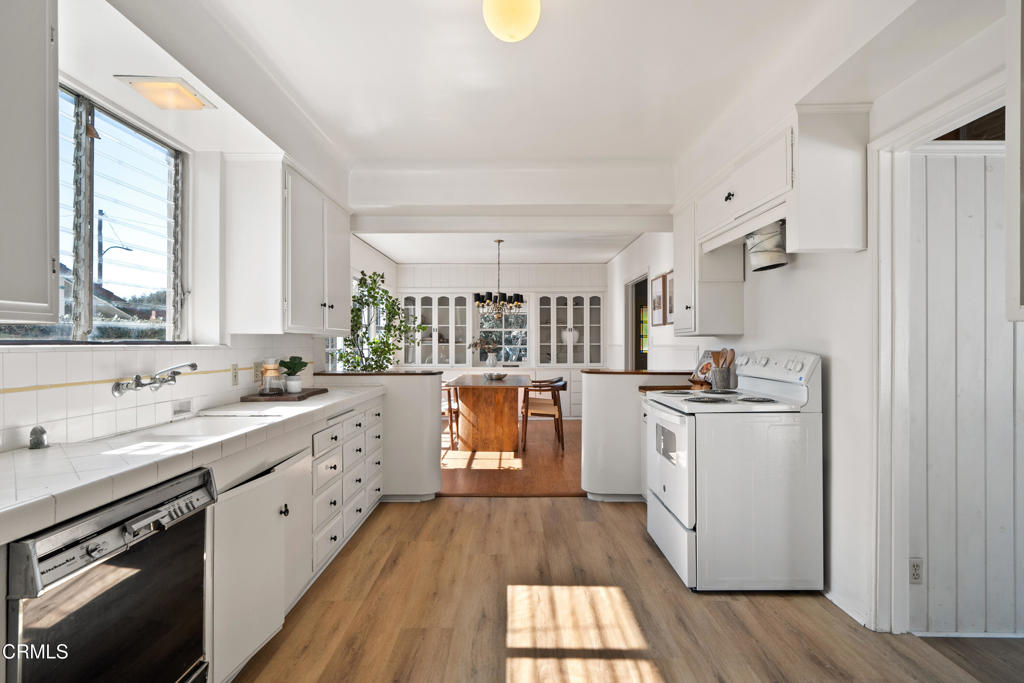 6222 N Willard Avenue