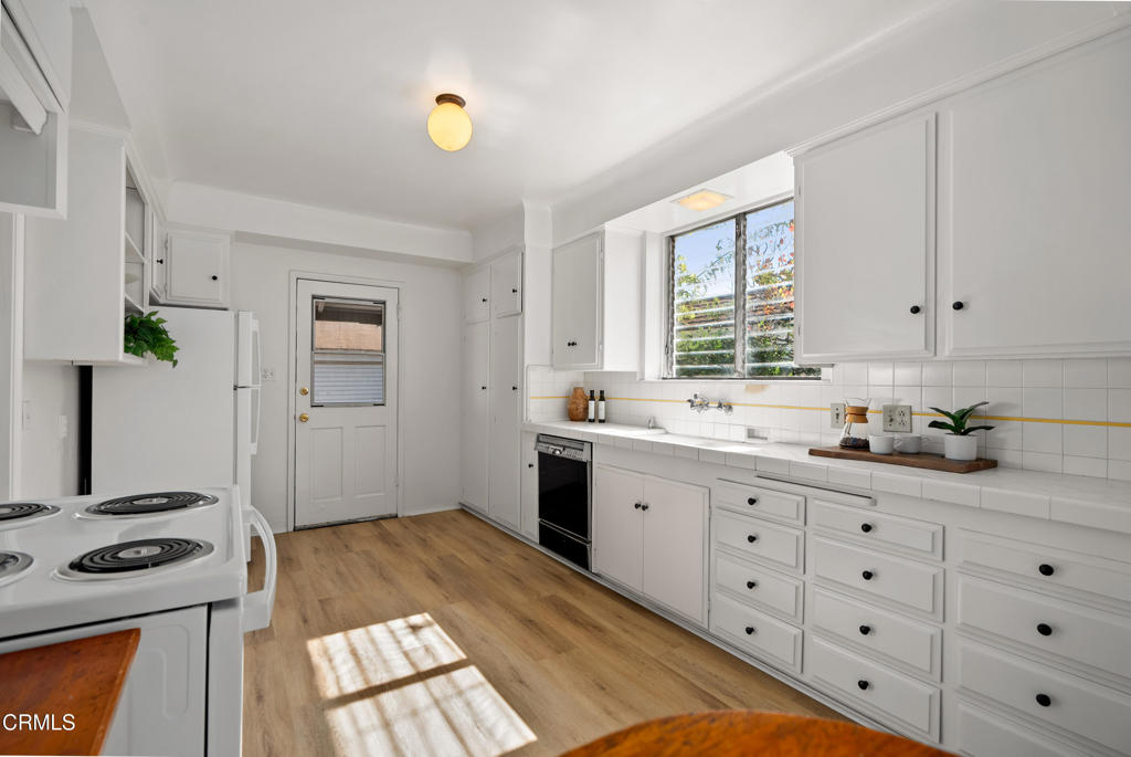 6222 N Willard Avenue