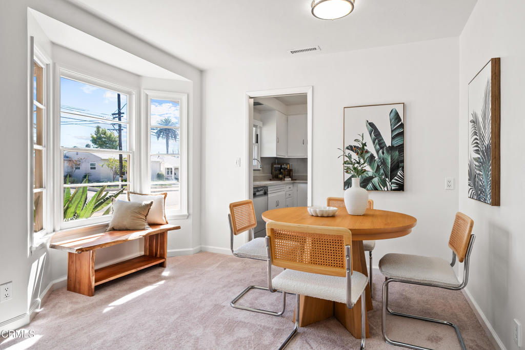 305 S Mayflower Avenue