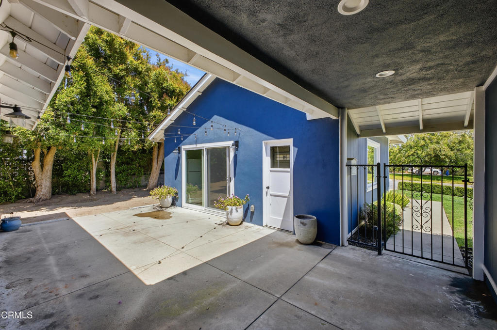 77 Ross Place