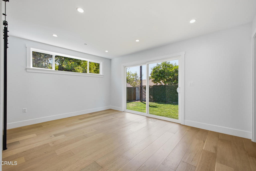 77 Ross Place