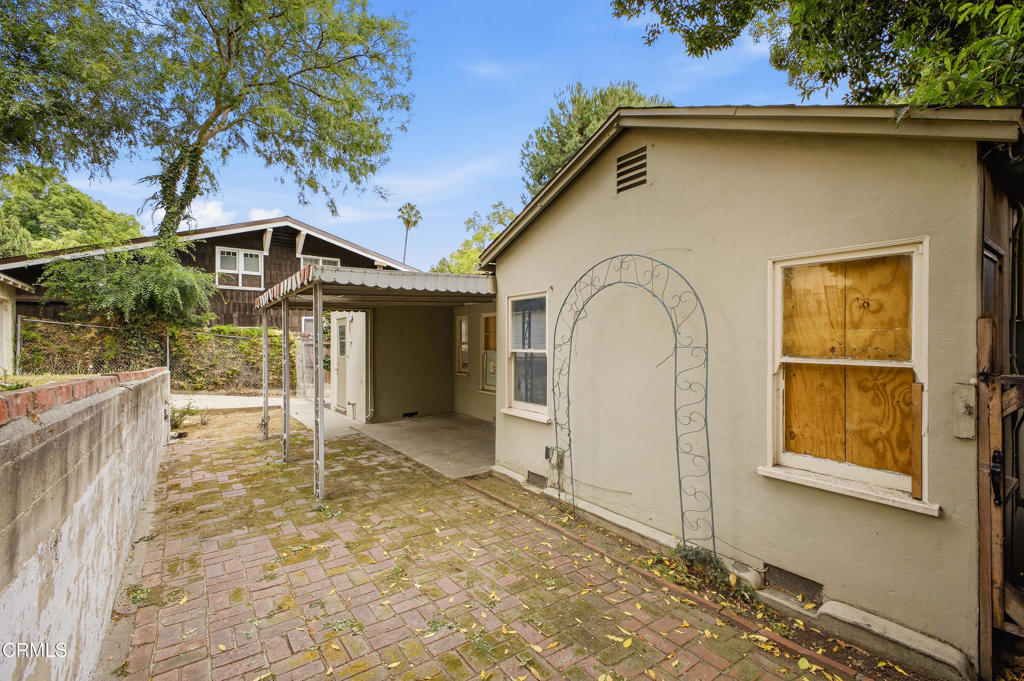 822 Valley View Road