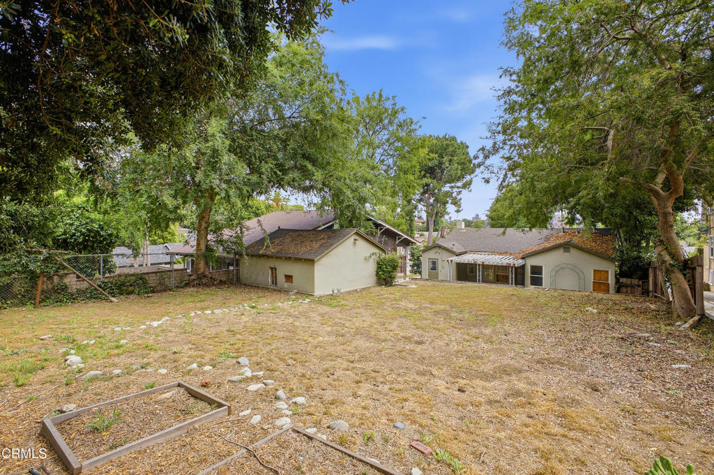 822 Valley View Road