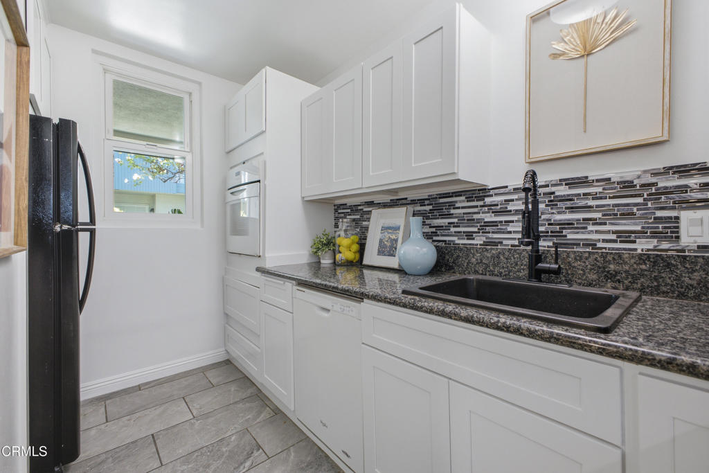 245 Aster Street 6