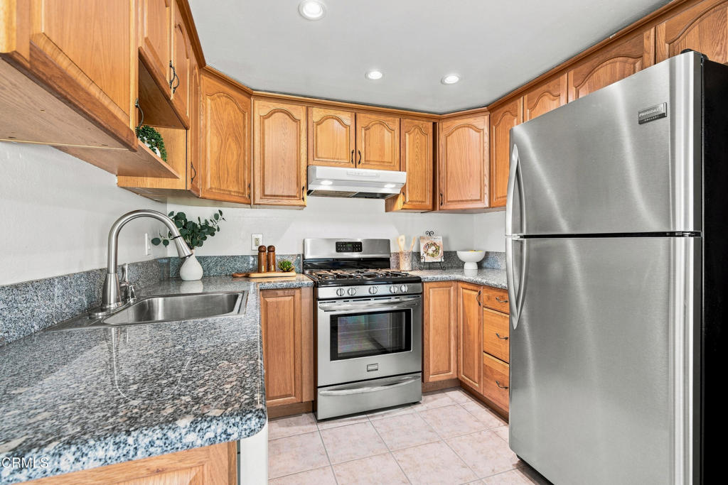 859 W 13th Street 2