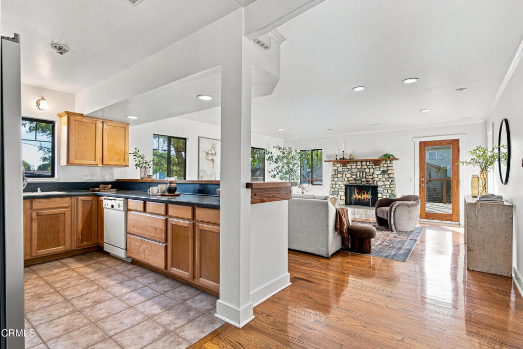 245 Valle Vista Avenue