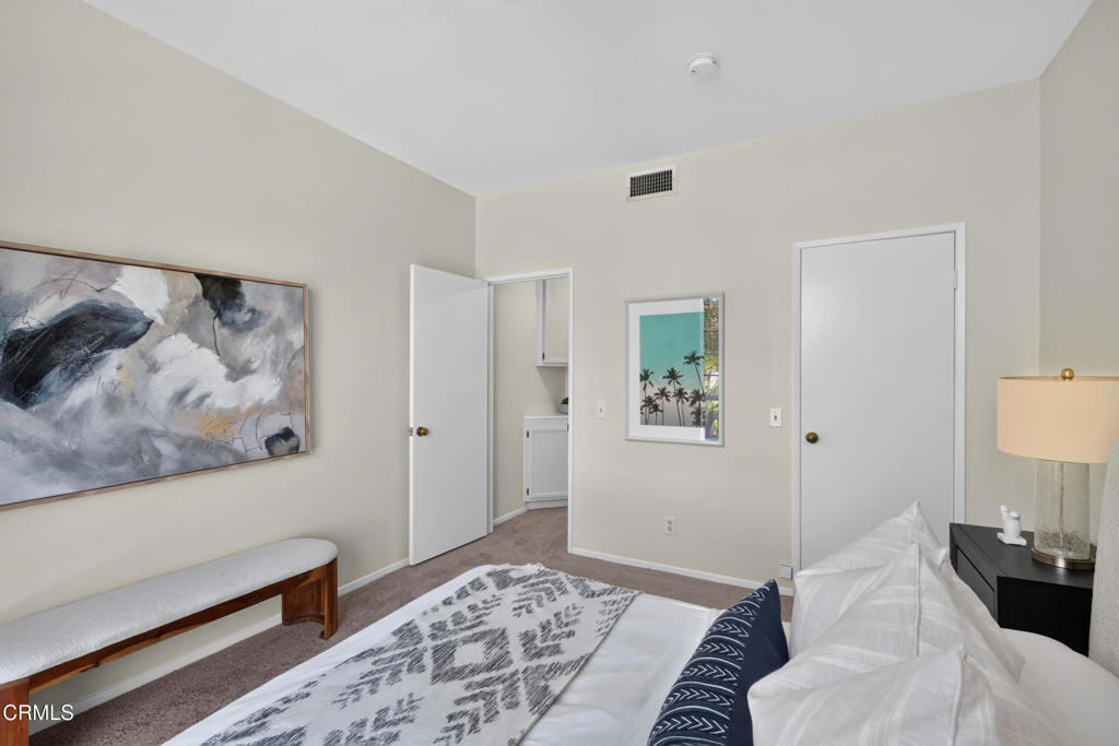 245 S Holliston Avenue 309
