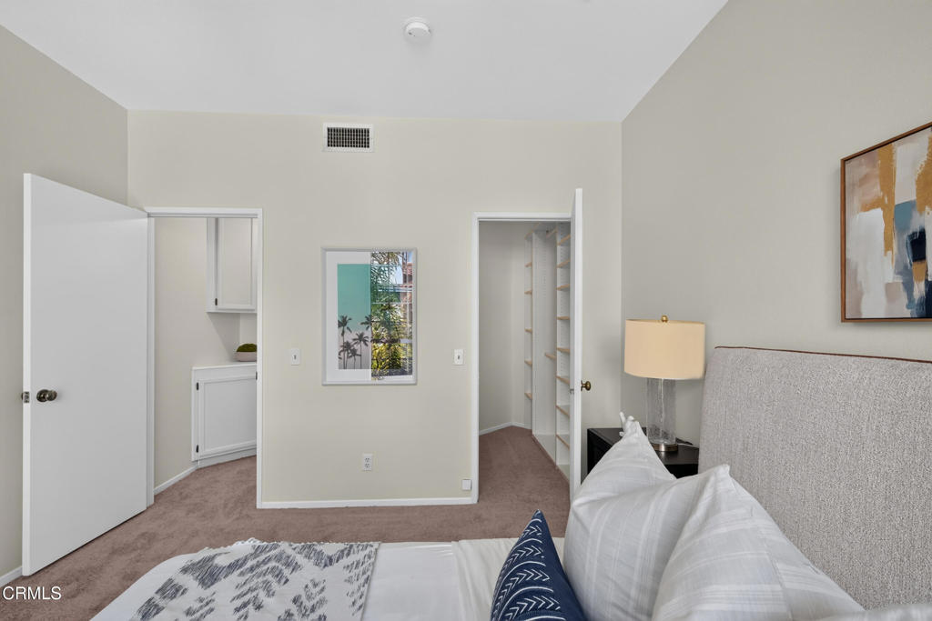 245 S Holliston Avenue 309