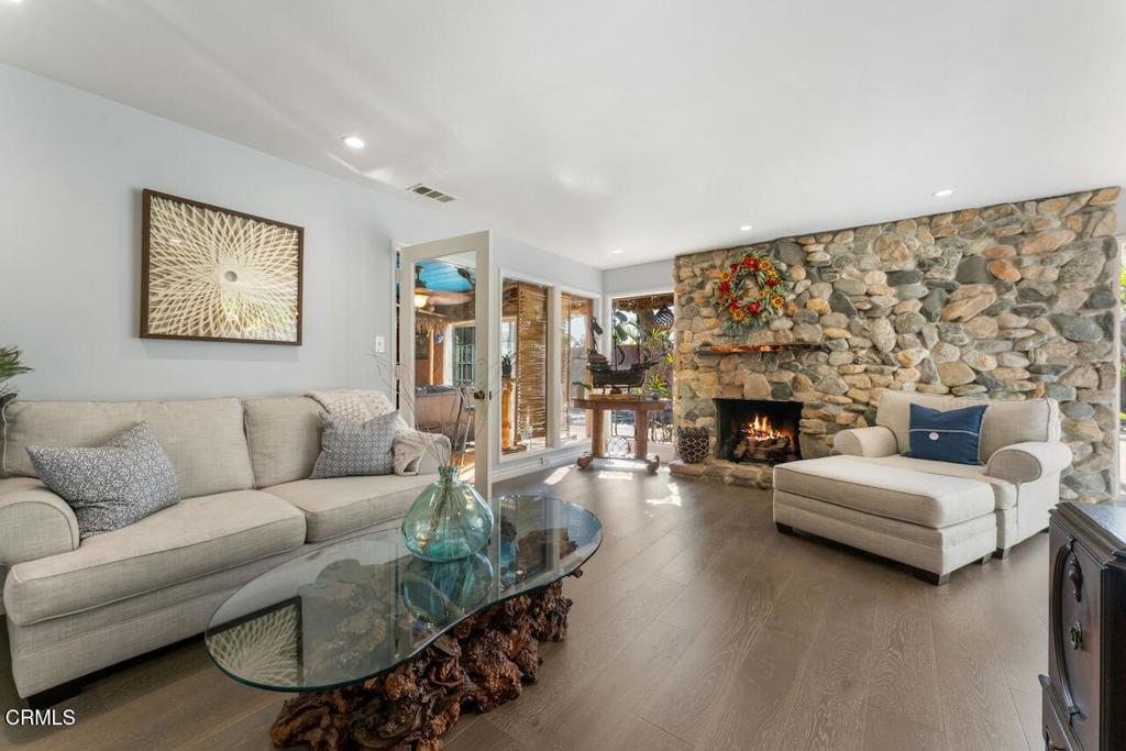 1015 Hastings Ranch Drive