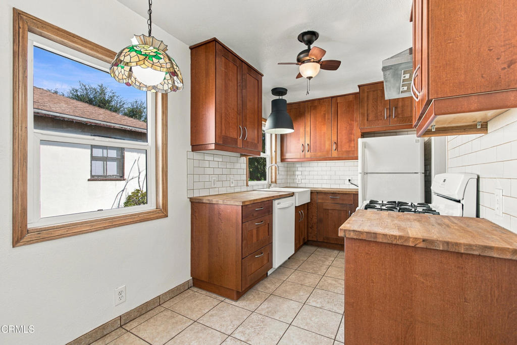 332 W Fernfield Drive