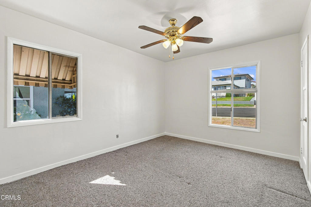 332 W Fernfield Drive