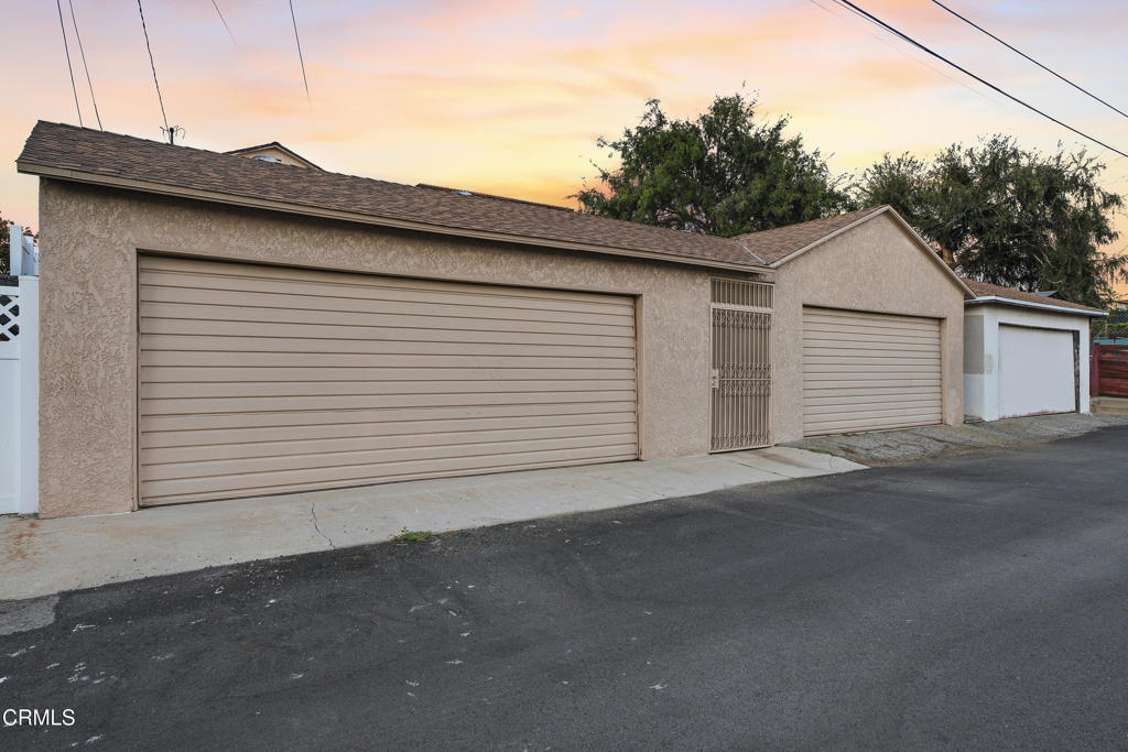 332 W Fernfield Drive