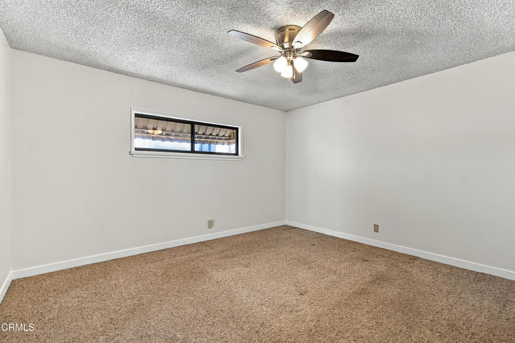 332 W Fernfield Drive