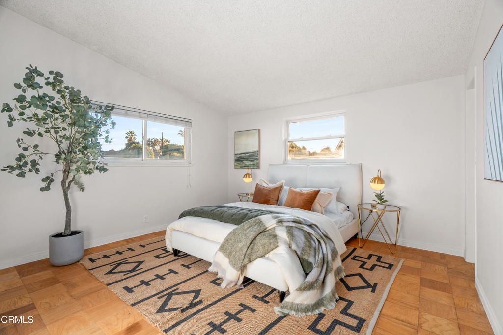445 W Swanee Lane