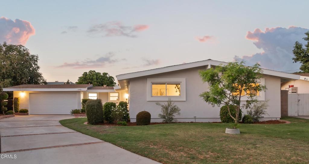 445 W Swanee Lane